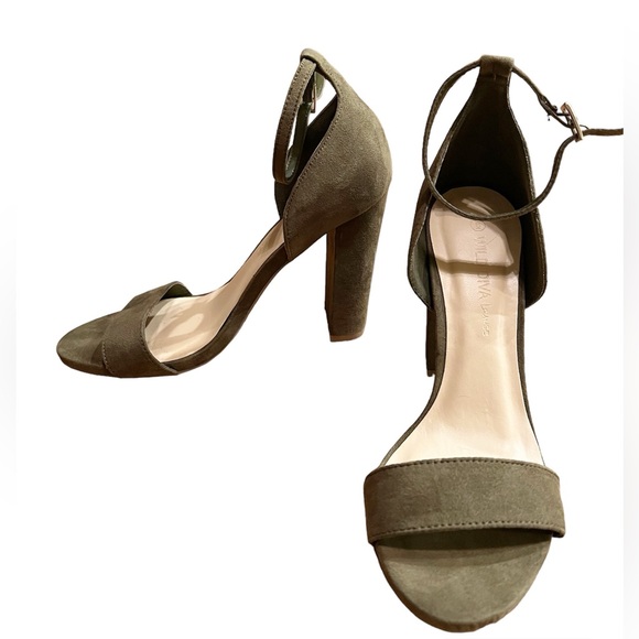 NWOT Wild Diva Lounge Women’s Open-toe Block Heels - Picture 1 of 7